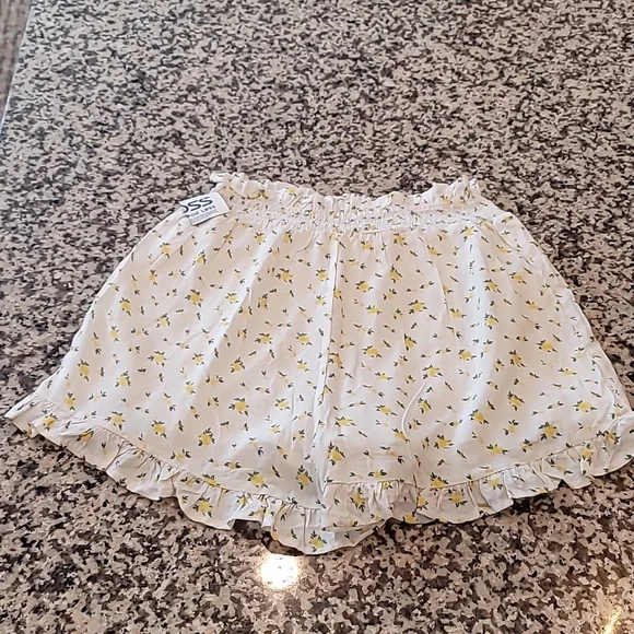 Dizzy Lizzy Floral Lined Shorts - Size L - Picture 5 of 8